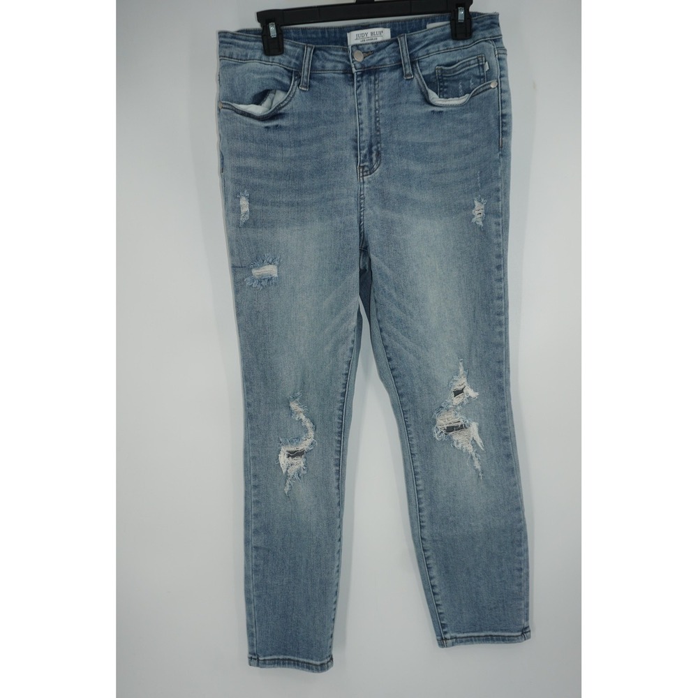 Judy Blue Jeans Womens 31 Light Wash Relaxed Fit Distressed Stretch Denim